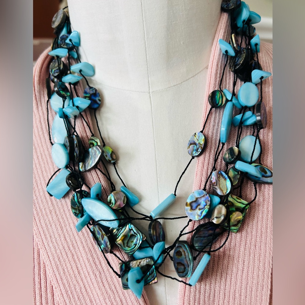 Coldwater Creek 🆕/Vintage stunning abalone necklace